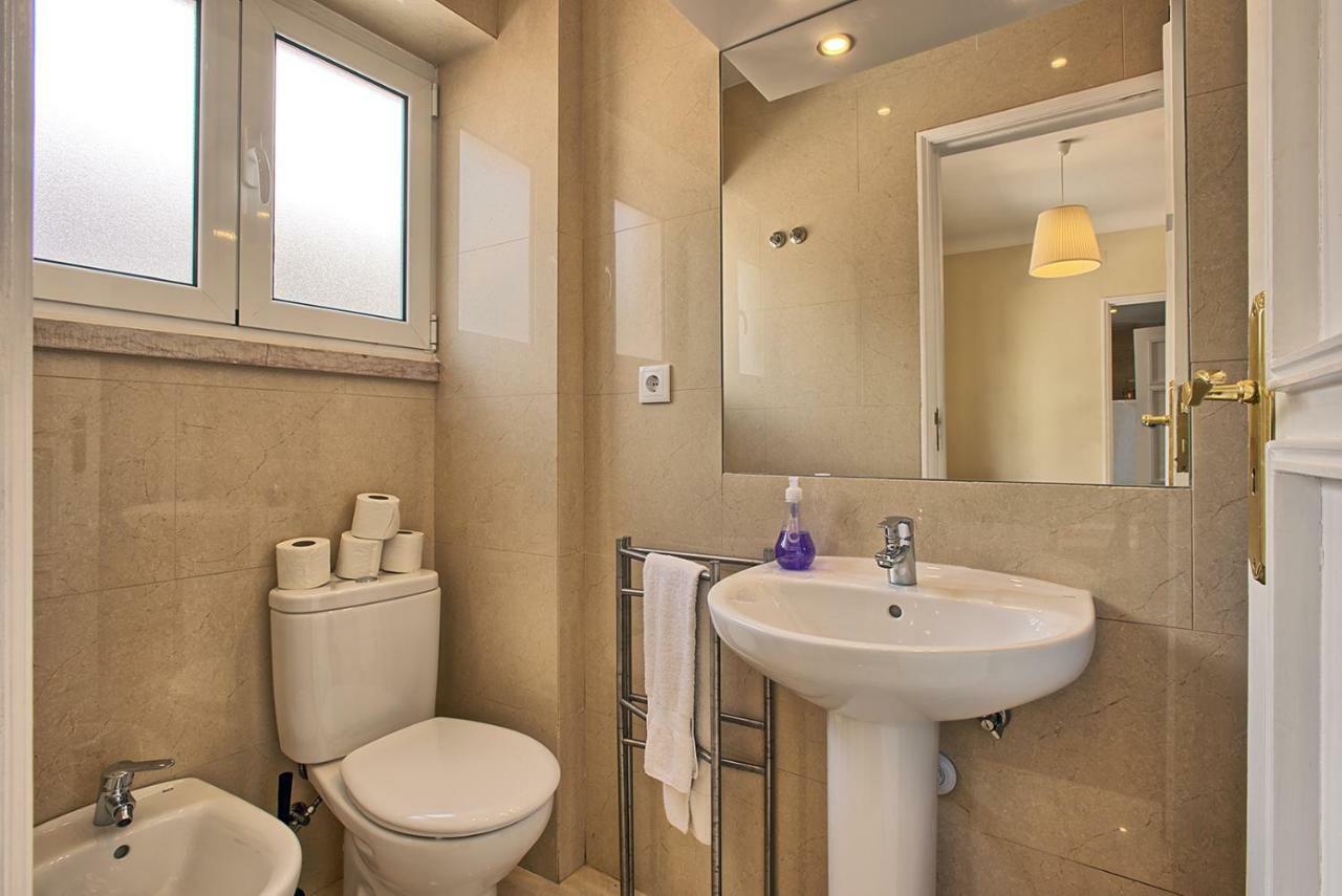 Almirante 3-Four Bedrooms Lisboa Extérieur photo
